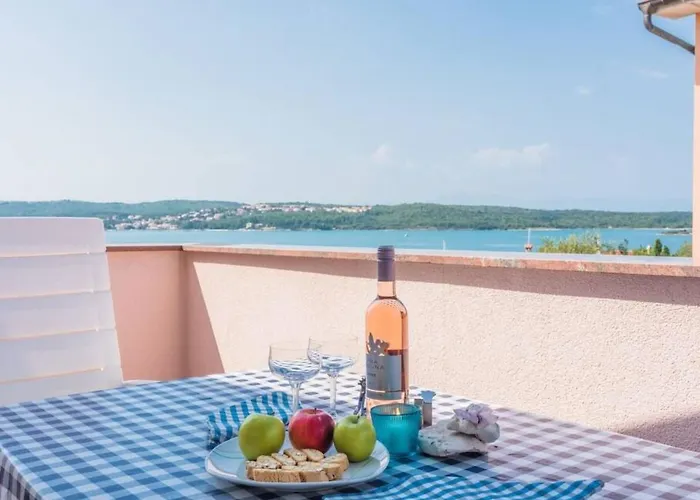 Apartamento Grosse In Mit Moebliertem Balkon By Interhome *