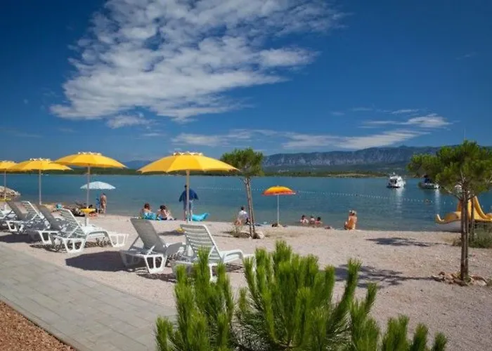 Grosse In Mit Moebliertem Balkon By Interhome Apartamento *