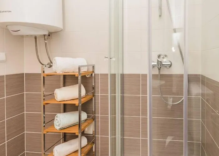 Grosse In Mit Moebliertem Balkon By Interhome *