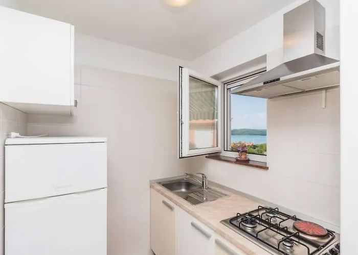 Grosse In Mit Moebliertem Balkon By Interhome Apartment *