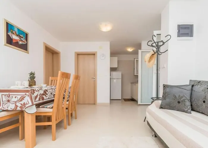 Grosse In Mit Moebliertem Balkon By Interhome *